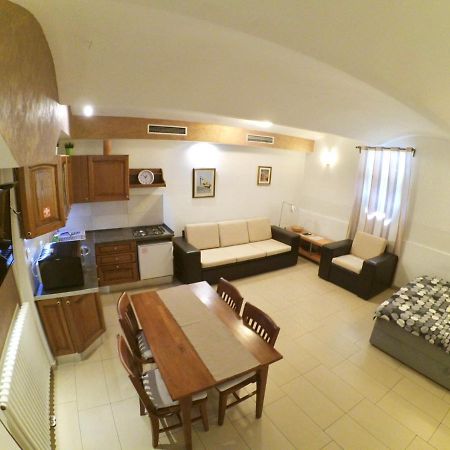 Carla Studio Apartment Загреб Екстериор снимка