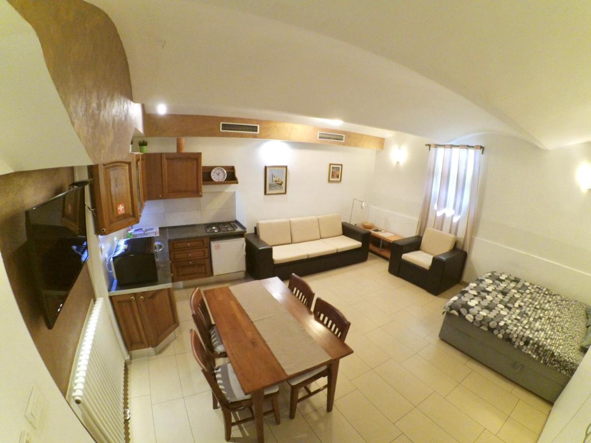 Carla Studio Apartment Загреб Екстериор снимка